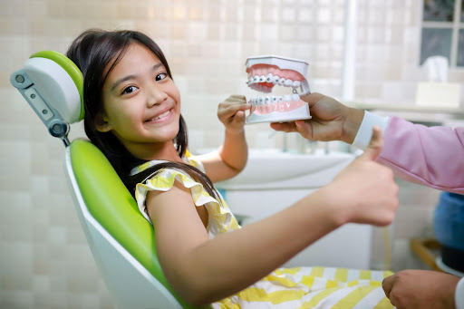 子供の歯科矯正は段階的な治療が必要！